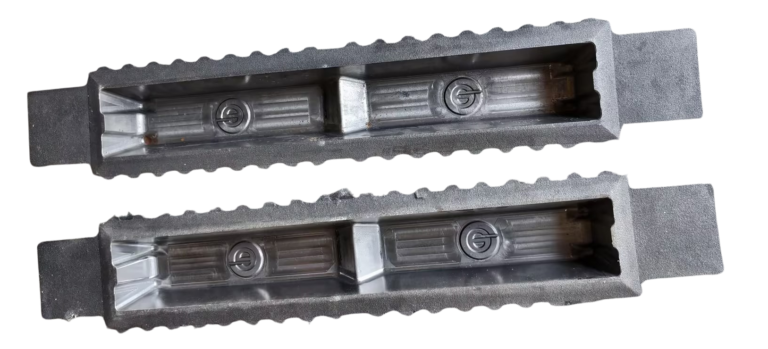 Aluminum ingot trough